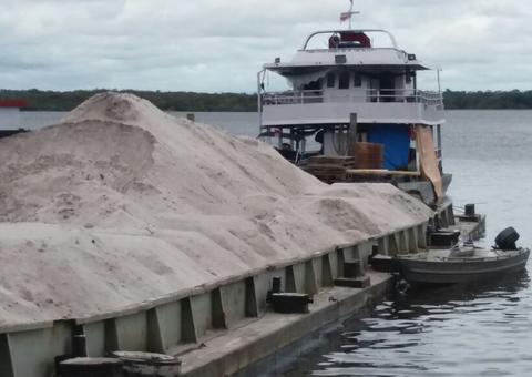 Duas pessoas são presas por extração e transporte de areia ilegal no Amazonas