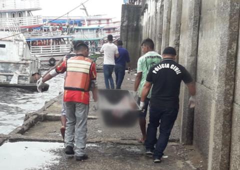 Mulher esfaqueada por companheiro levou 22 golpes, diz polícia