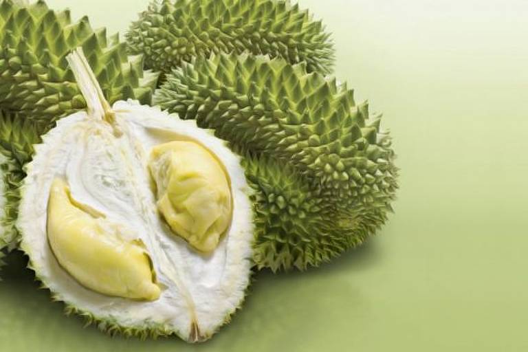 Prédio com mais de 500 pessoas é evacuado após cheiro de fruta podre ser confundido com gás