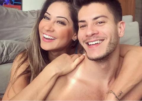 Mayra Cardi e Arthur Aguiar revelam sexo e nome do bebê