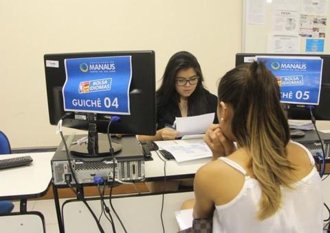 Prazo para entrega de documentação para o Bolsa Idiomas vai até sexta-feira