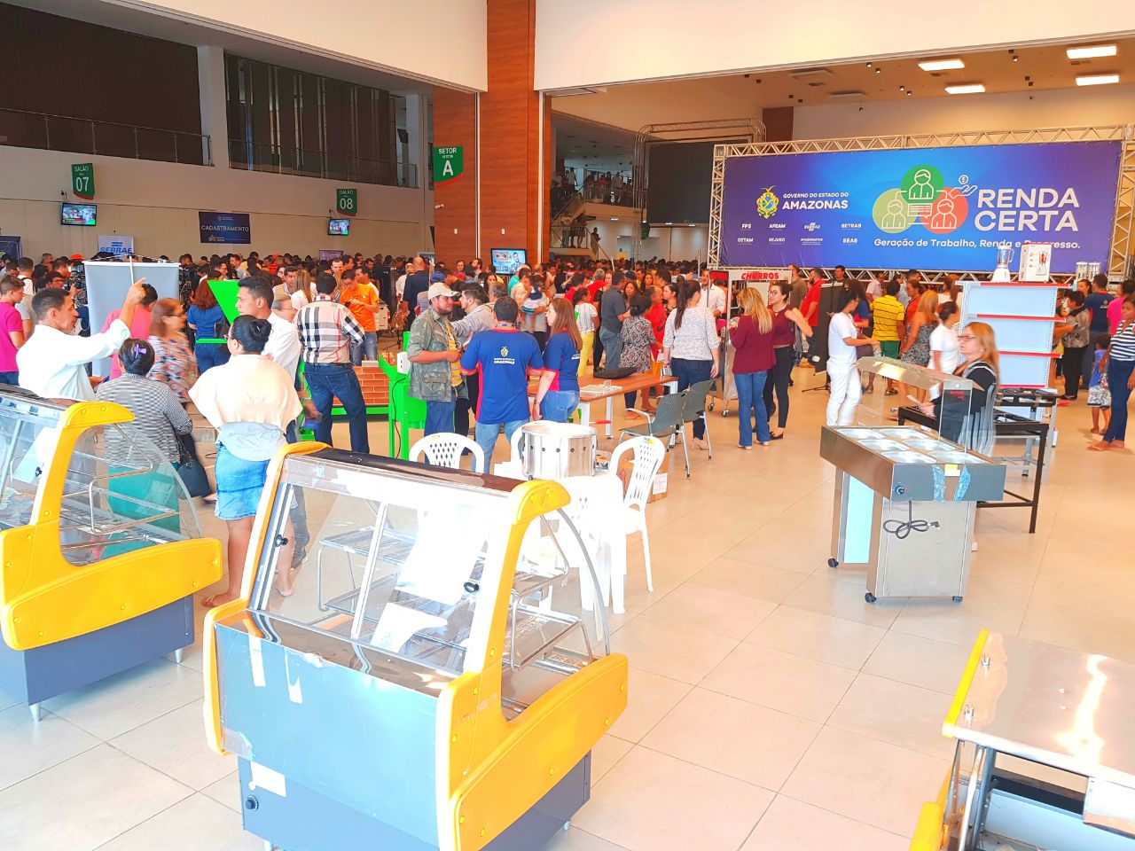 Governo do Amazonas lança programa social de combate ao desemprego 