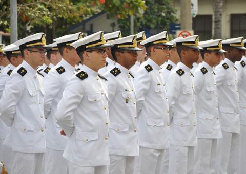 Marinha abre 27 vagas de nível superior com salários de R$11 mil