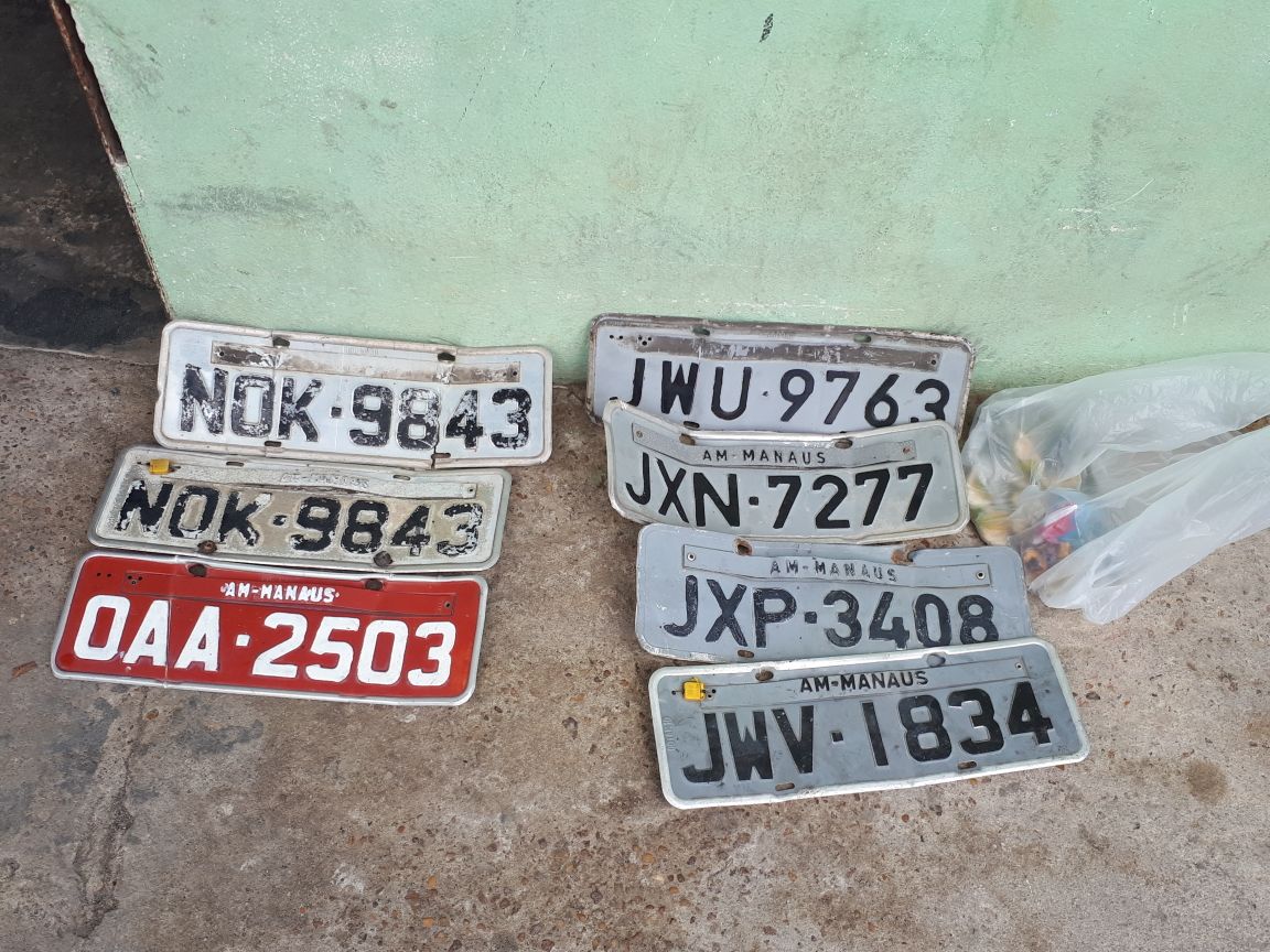 Homem é preso suspeito de furtar placas de carros em Manaus 