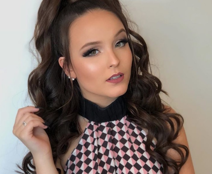 Globo prepara proposta 'irrecusável' para contratar Larissa Manoela, diz colunista  