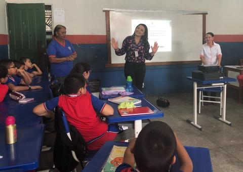 ‘Bullying’ é tema de oficina realizada com estudantes em Manaus