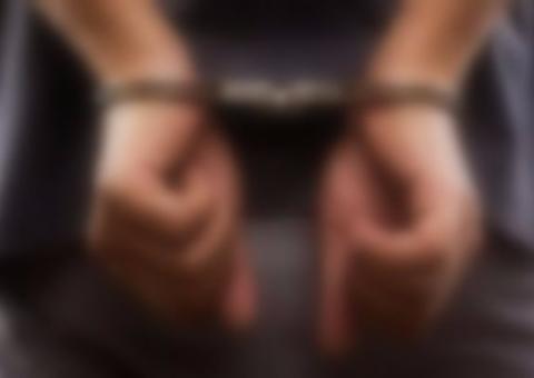 Homem é preso suspeito de estuprar filha de 5 anos enquanto mãe trabalhava