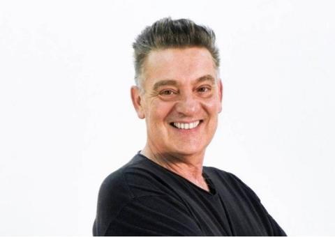 Luiz Gasparetto, apresentador e médium, morre aos 68 anos  