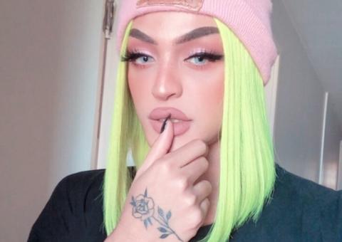 Pabllo Vittar posta foto de cueca e seguidores se surpreendem com 'volume'