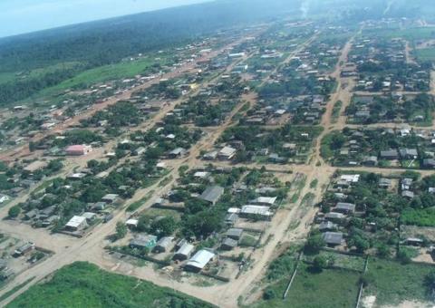 Com amigos em lancha, homem cai em rio e desaparece no Amazonas