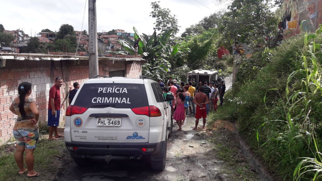 Com tatuagem de palhaço, corpo 'empacotado' é encontrado em Manaus