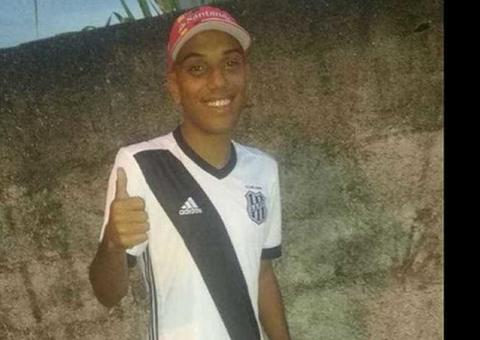 Família de jovem assassinado em briga de torcida diz que perdoa acusado