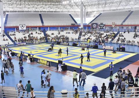 Mais de 800 atletas participam do Campeonato Brasileiro de Luta Livre em Manaus