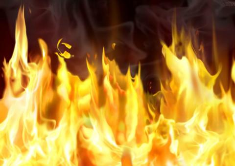 Após flagrar traição, mulher ateia fogo em casa com dois filhos dentro no Amazonas 