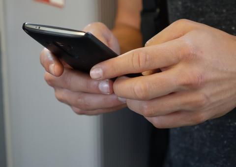 Sistema de banco sai do ar e clientes compartilham revolta nas redes sociais