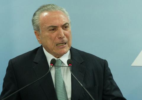 Barroso prorroga inquérito contra Temer por mais dois meses