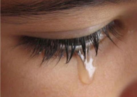 Adolescente oferece copo d’água para criança e a estupra em Manaus