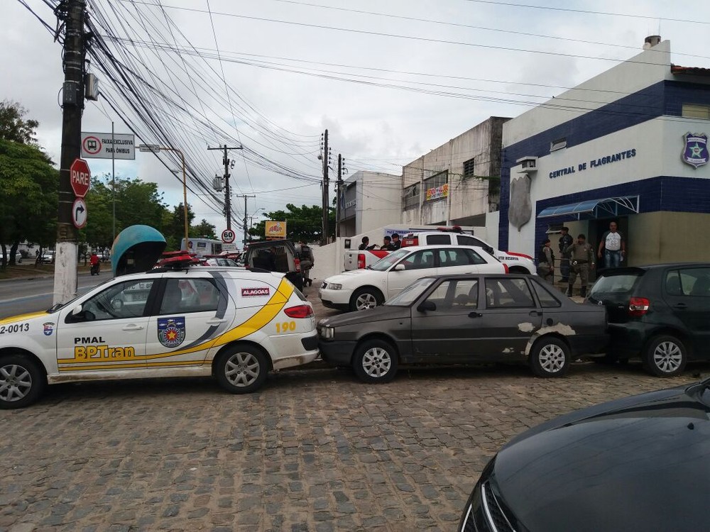 Motorista de ônibus escolar é preso suspeito de estupro