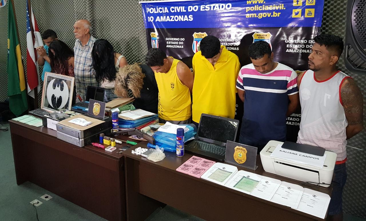 9 pessoas são presas acusadas de esquema criminoso que falsificava documentos do Detran-AM