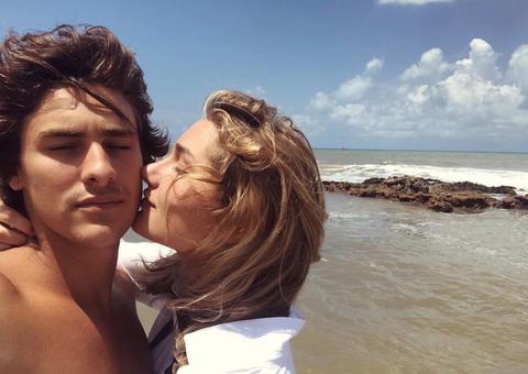  Namorado de Sasha é detonado após post em dia de morte de dona Alda