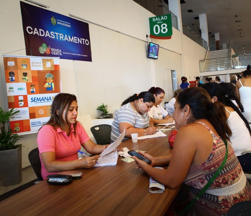 População pode se cadastrar no ‘Renda Certa’ nos Pac’s de Manaus 
