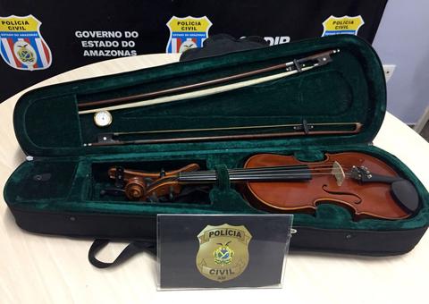 Em Manaus, comerciante é preso ao tentar vender instrumento musical roubado pela internet