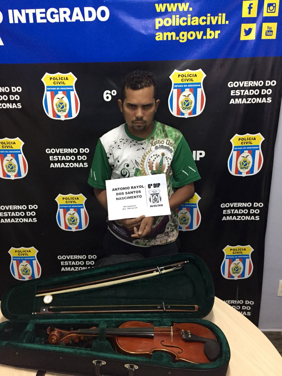 Em Manaus, comerciante é preso ao tentar vender instrumento musical roubado pela internet