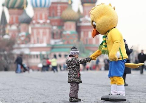 Empresa abre vagas para ser 'espião' da seleção e acompanhar amistosos da Copa de graça