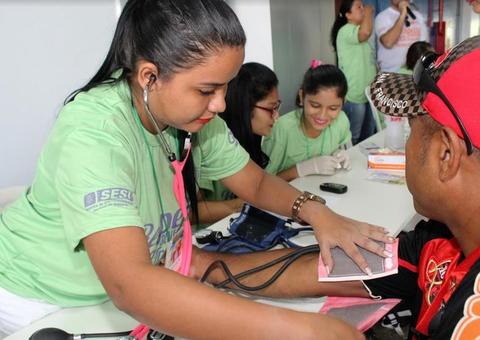 Prefeitura oferece consultas e exames gratuitos em bairro de Manaus 