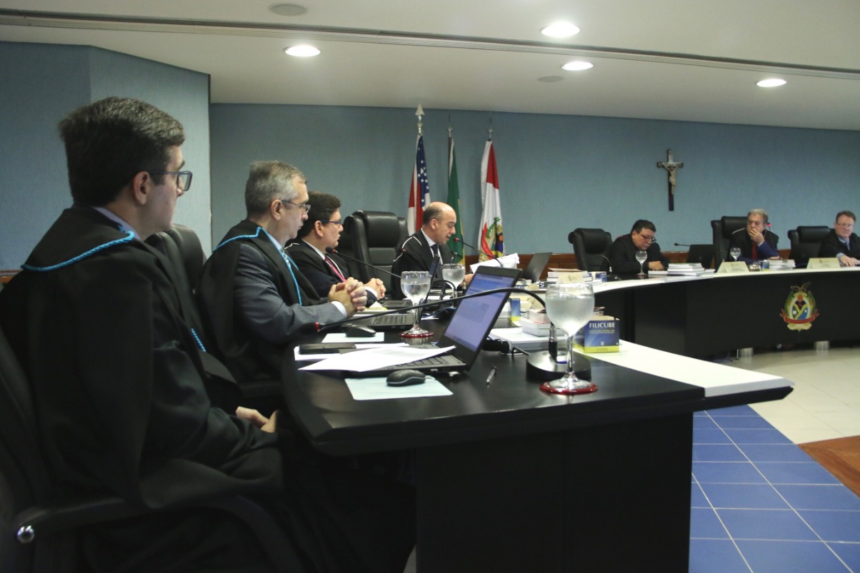 Ex-secretário é condenado a devolver R$ 791 mil aos cofres públicos, decide TCE-AM