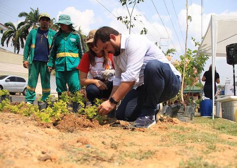 Prefeitura realiza minicurso noções básicas de jardinagem em Manaus   