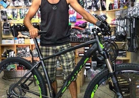 Após furtar bicicleta de surdo, ladrão se 'comove' com apelo na internet e surpreende com atitude