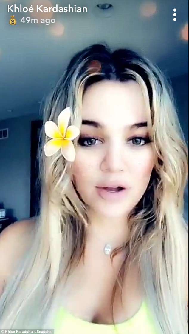 Khloé Kardashian ressurge pela primeira vez após escândalo de traições e parto