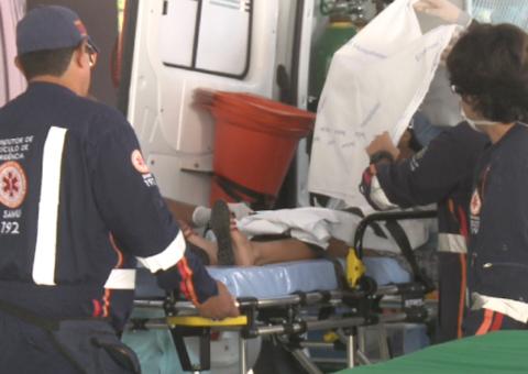  Adolescente crava chave de fenda na testa de sobrinha de 8 anos durante brincadeira