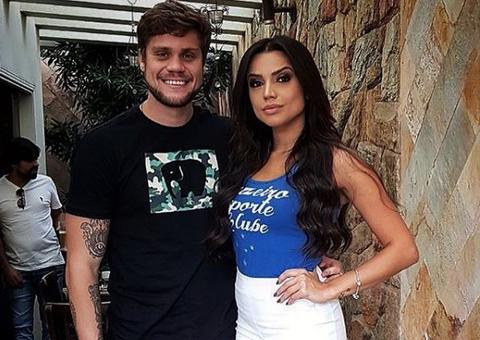 Ex-bbb Breno se declara para Paula em aniversário de namoro
