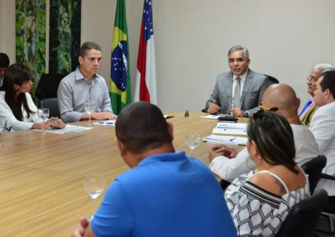 Governo sanciona lei com reajuste salarial de 10,85% a servidores da Susam