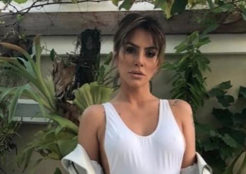 Cleo Pires posta foto e impressiona por semelhança com Kim Kardashian