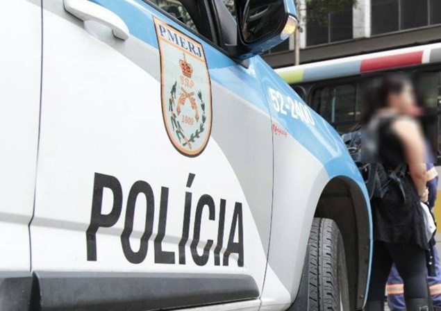 Polícia apreende caminhão frigorífico com maconha e fuzis escondidos