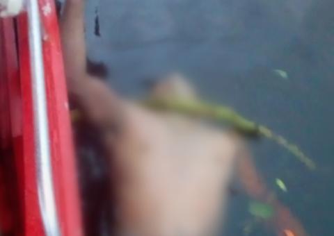 Corpo de homem é encontrado boiando em orla de Manaus