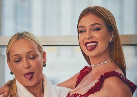 Marina Ruy Barbosa homenageia mãe e impressiona por semelhança