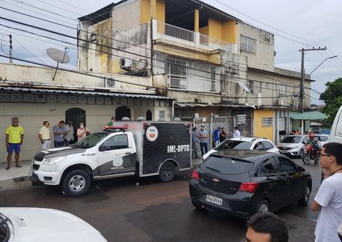 Em Manaus, homem é encontrado morto debaixo de armário