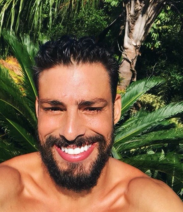 Cauã Reymond é parado em blitz da Lei Seca e se recusa a fazer teste do bafômetro 