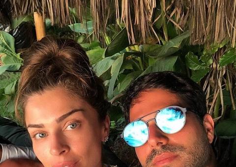  Em clique raríssimo, Grazi Massafera posa ao lado de namorado bonitão