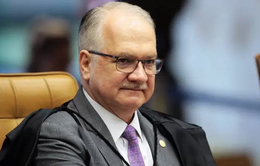 STF abre edital para contratar escolta armada para Edson Fachin