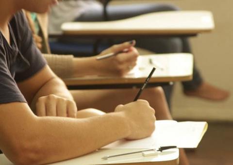 Prefeitura divulga edital de processo seletivo com 600 vagas em Manaus