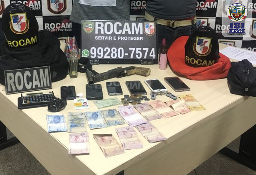 Casal é preso suspeito de assaltar ônibus em Manaus 