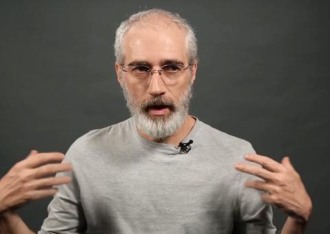 Diretor do longa Ex-Pajé, conversa com público durante avant première