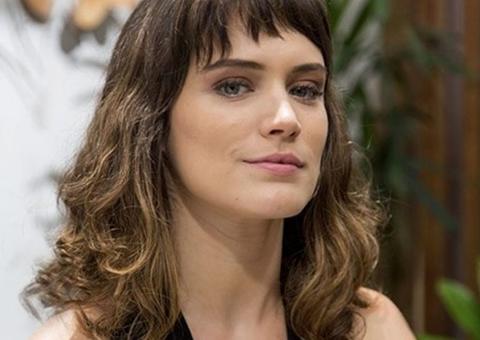  Bianca Bin radicaliza no visual após fim de novela