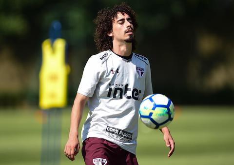 Família do jogador Valdívia é feita refém durante assalto a casa no Mato Grosso 