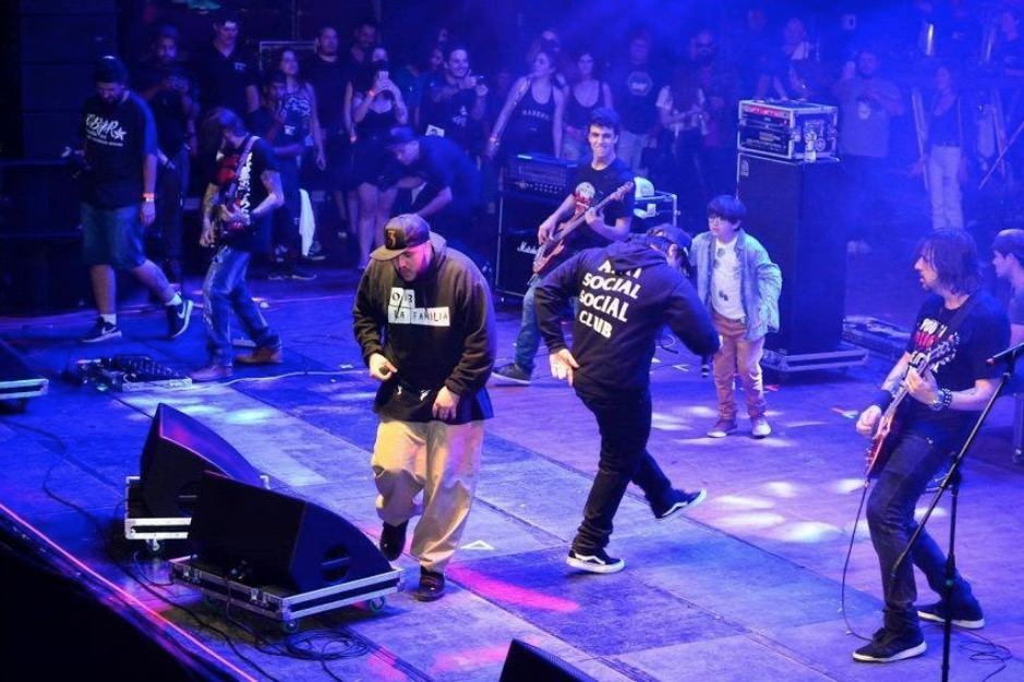 Cover oficial Charlie Brown Jr. traz a Manaus nova turnê neste sábado 